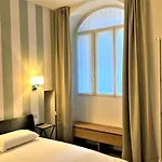 Milan Navigli Apartment
